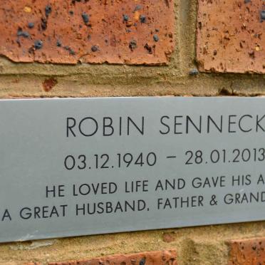 SENNECK Robin 1940-2013