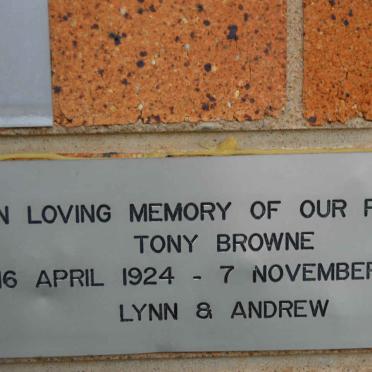 BROWNE Tony 1924-1996