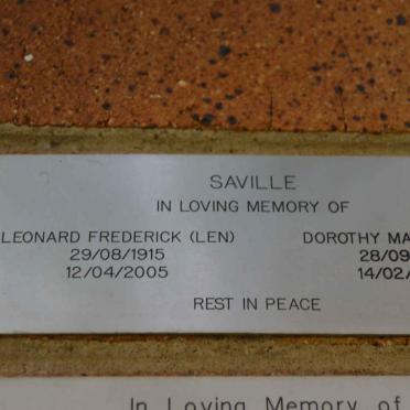 SAVILLE Leonard Frederick 1915-2005 &amp; Dorothy May 1915-2009