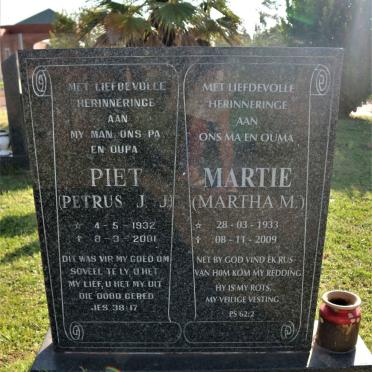 MEYER Petrus J.J. 1932-2001 &amp; Martha M. 1933-2009