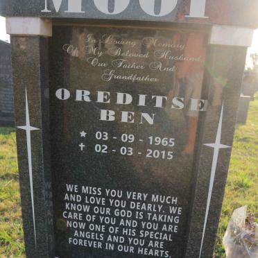 MOOI Oreditse Ben 1965-2015