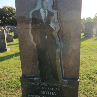 SOLOMON Motha Andrew 1927-2005