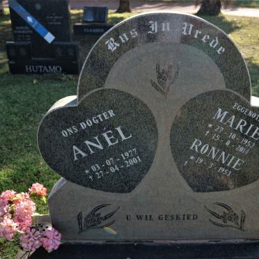 VERMAAK Ronnie 1953- &amp; Marie 1952-2014 :: VERMAAK Anel 1977-2001