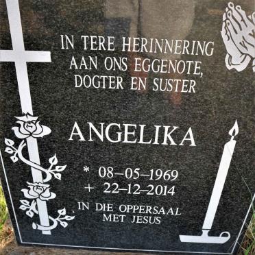 WOOLLS Angelika 1969-2014