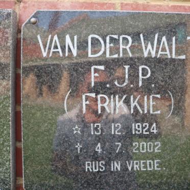 WALT F.J.P., van der 1924-2002