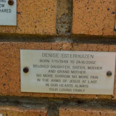 ESTERHUIZEN Denise 1949-2002