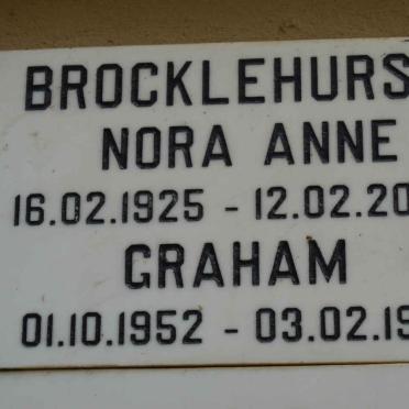 BROCKLEHURST Nora Anne 1925-2003 :: BROCKLEHURST Graham 1952-1991