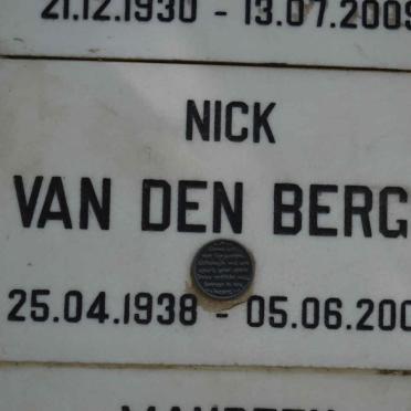 BERGH Nick, van den 1938-2009