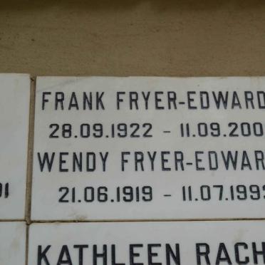 EDWARDS Frank, FRYER 1922-2003 &amp; Wendy 1919-1993