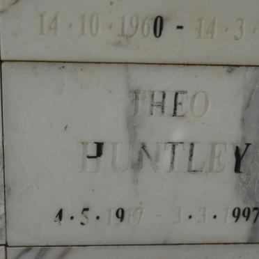 HUNTLEY Theo 1917-1997