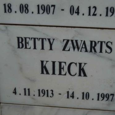 KIECK Betty Zwarts 1913-1997