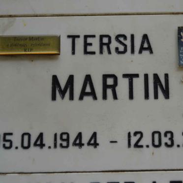 MARTIN Trevor 1945-2012 &amp; Tersia 1944-2004