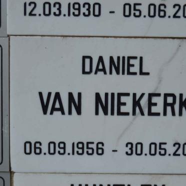 NIEKERK Daniel, van 1956-2012