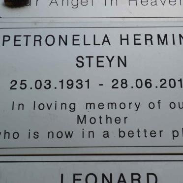STEYN Petronella Hermina 1931-2013