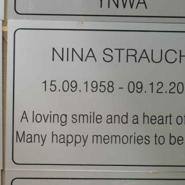 STRAUCH Nina 1958-2015