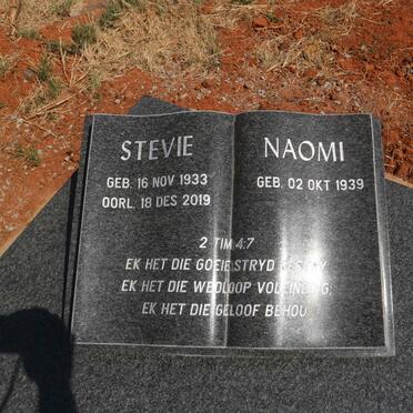 BENDER Stevie 1933-2019 & Naomi 1939- _2