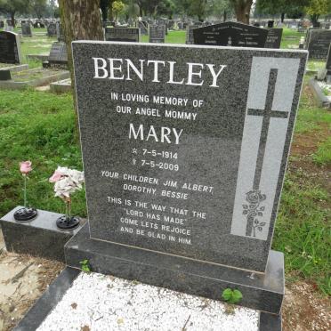 BENTLEY Pat 1907-1970 &amp; Mary 1914-2009