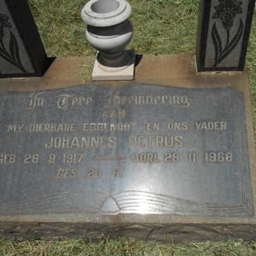 BOTHA Johannes Petrus 1918-1968 &amp; Hester Cornelia MOOLMAN nee COETZEE 1916-1982