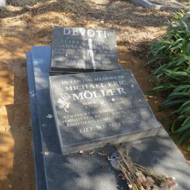 DEVOTI Ernest Vincent 1925-2007 &amp; Clara Isabella 1927-1993 :: MÖLLER Michael Eric 1974-2000