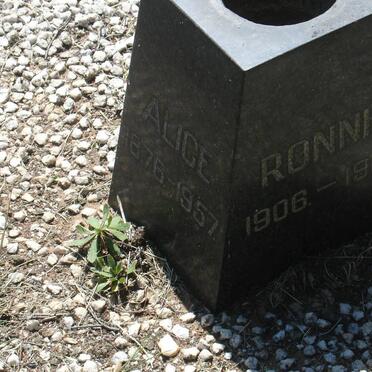 GABRIEL William 1877-1965 &amp; Alice 1876-1957 :: ? Ronnie 1906-1927