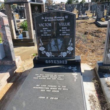 GOVENDER Victor 1936-2013 &amp; Vellie 1940-1993
