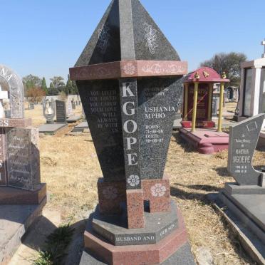 KGOPE Ushania Mpho 1971-1998
