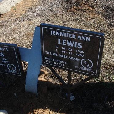 LEWIS Peter Gabriel 1950-2007 :: LEWIS Jennifer Ann 1956-1990