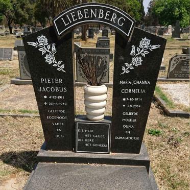 LIEBENBERG Pieter Jacobus 1911-1979 &amp; Maria Johanna Cornelia 1914-2014