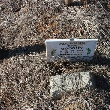 MOODLEY Moorgasen 1944-2013