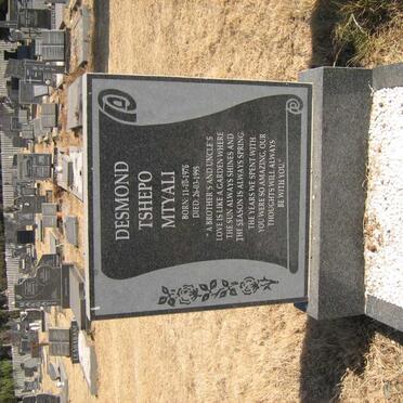 MTYALI Desmond Tshepo 1976-1995