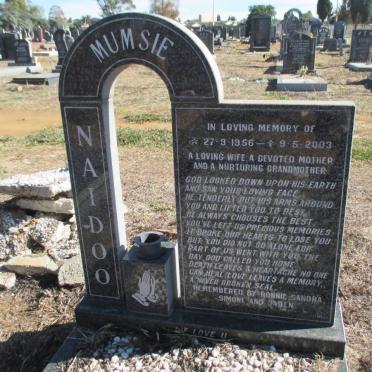 NAIDOO Mumsie 1956-2003