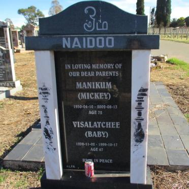 NAIDOO Manikum 1930-2002 :: NAIDOO Visalatchee 1932-1999