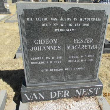 NEST Gideon Johannes, van der 1916-1986 &amp; Hester Magaretha 1922-1998