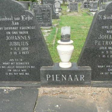 PIENAAR Johannes Jubilius 1920-1977 &amp; Johanna Petronella VAN ZIJL 1925-1992