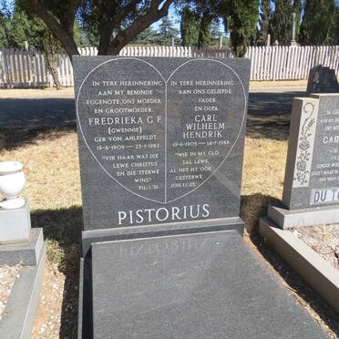 PISTORIUS Carl Wilhelm Hendrik 1905-1988 &amp; Fredrieka G.F. VON AHLEFELDT 1909-1982