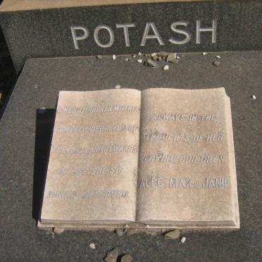 POTASH Bertha -1943