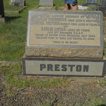 PRESTON Leslie Anvas -1944 :: Alfred Woodruffe -1926 :: Bertel Wilfred -1934