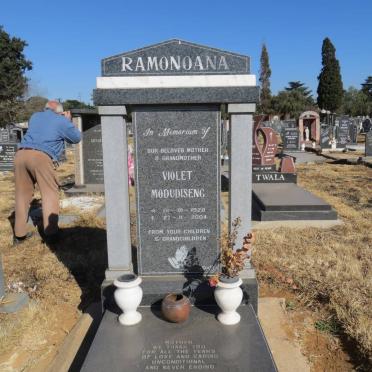 RAMONOANA Violet Modudiseng 1928-2004