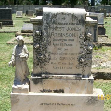 ROBINSON Ernest Jones -1939 &amp; Lily -1954