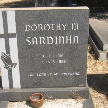 SARDINHA Dorothy M. 1915-1985