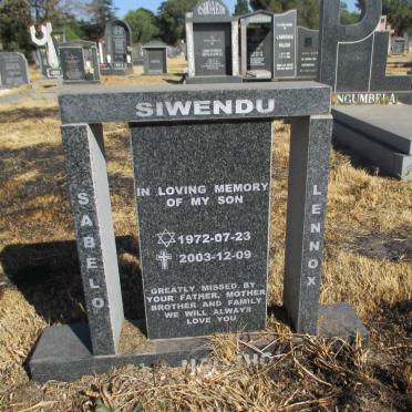 SIWENDU Sabelo Lennox 1972-2003