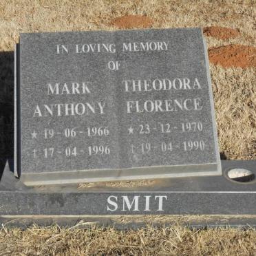 SMIT Mark Anthony 1966-1996 &amp; Theodora Florence 1970-1990