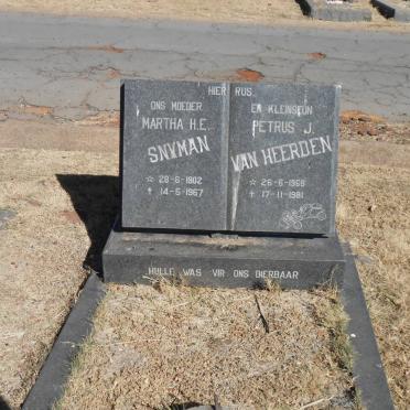 SNYMAN Martha H.E. 1902-1967 :: HEERDEN Petrus J., van 1959-1981
