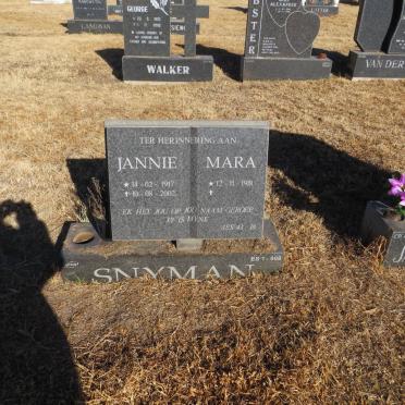 SNYMAN Jannie 1917-2002 &amp; Mara 1918-