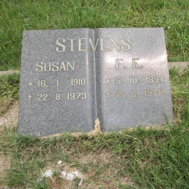 STEVENS F.E. 1894-1976 &amp; Susan 1910-1973
