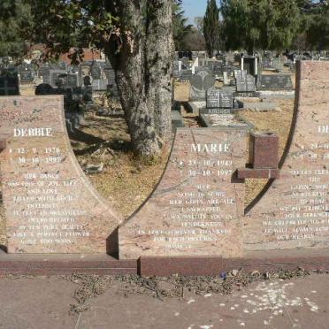? Dick 1946-1997 &amp; Marie 1949-1997 :: ? Debbie 1978-1997