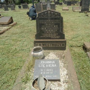 WESTHUIZEN Christiaan H., v.d. -1945 :: ?? Johanna Steviena 1899-1978