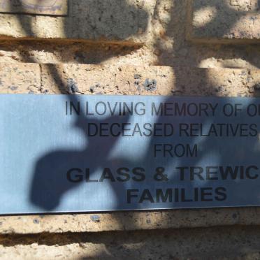 GLASS :: TREWICK