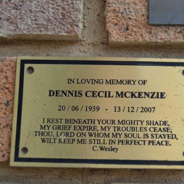 MCKENZIE Dennis Cecil 1939-2007