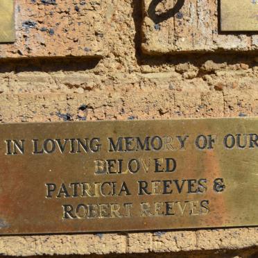 REEVES Robert &amp; Patricia